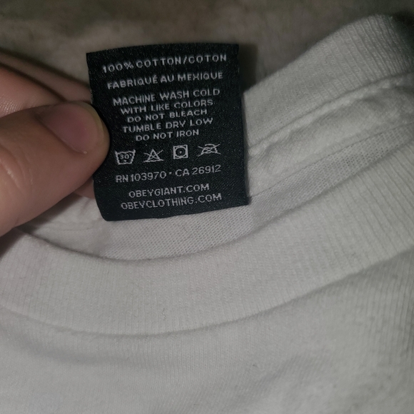 Camo OBEY tshirt - Picture 4 of 4